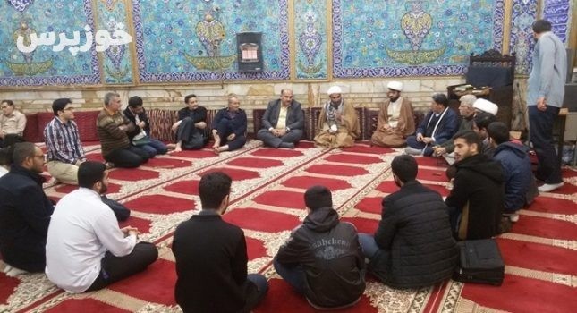 دیدار مردمی مهندس دوُر  شهردار منطقه چهار اهواز با ساکنان منطقه گلستان در مسجد حضرت ولیعصر(عج)