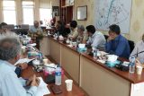 بررسی روند عملیات آبرسانی به شهرها و روستاهای استان