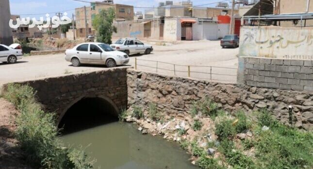 بازدید شهردار مسجدسلیمان از پروژه احداث کانال دفع آبهای سطحی محله نفتک لین ۳