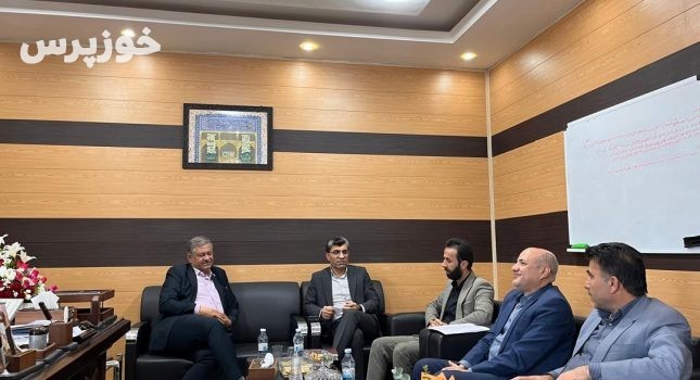 جلسه بررسی راهکارهای حفاظت از منابع طبیعی و توسعه شهرک صنعتی در باغملک برگزار شد.